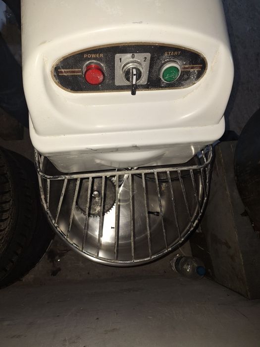 Тесгомесачка Кубратова 50л. и спирална 30л.