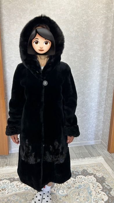 Шуба женская черная