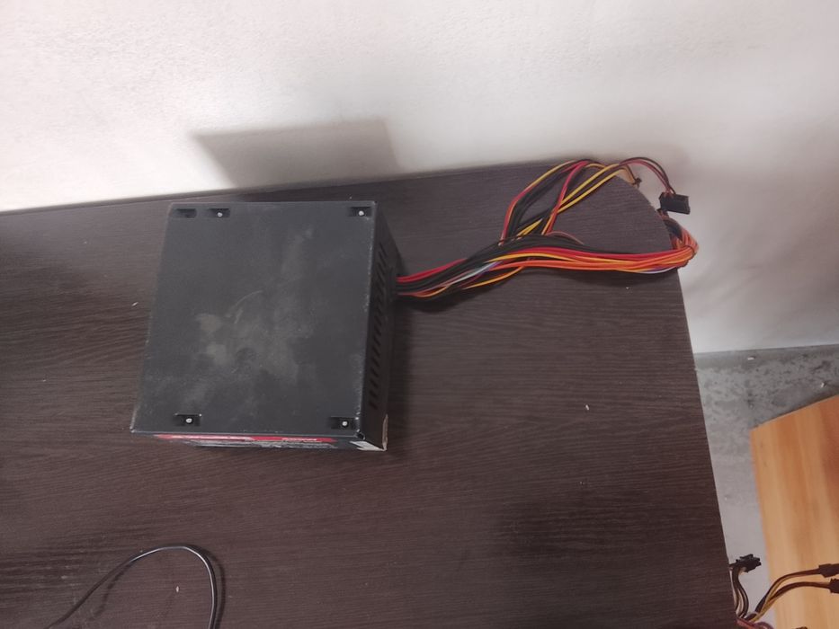 Блок питание.  550w