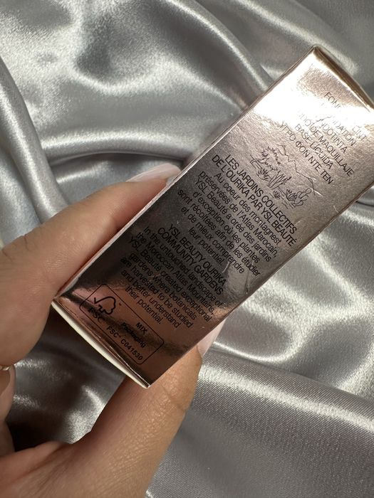 Fond de ten YSL