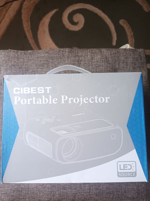 Продам домашний кинопроектор