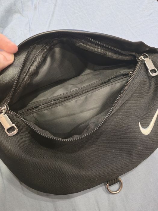 Поясная сумка NIKE