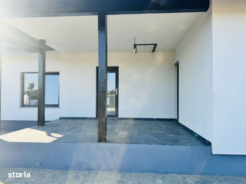 Casa de vânzare, 3 camere, curte mare