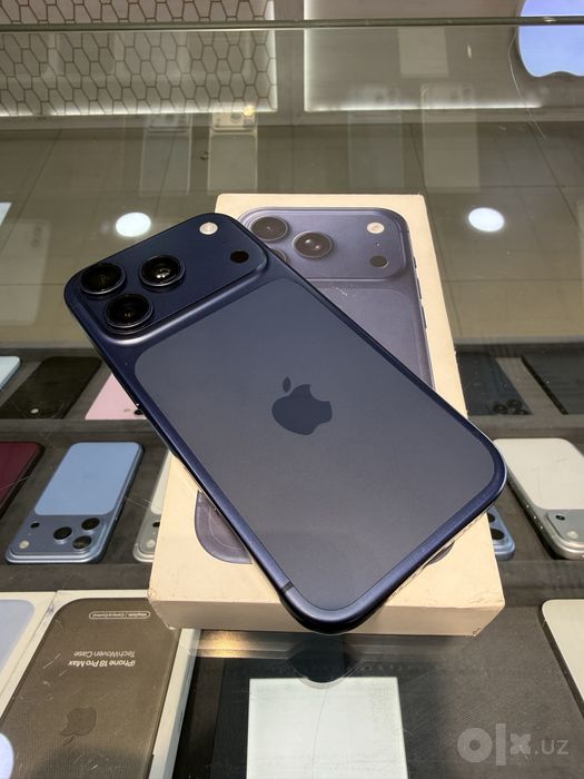 Iphone 17 Pro Deep blue