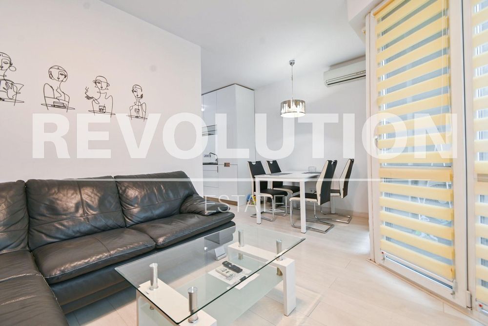 Дава се под наем Тристаен апартамент в София, Студентски град - 80 кв.м за 847.62 € - Снимка #1