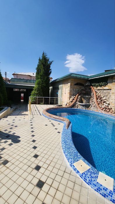 Продается участок под офис, под строительство гостиница, Яккасарайский