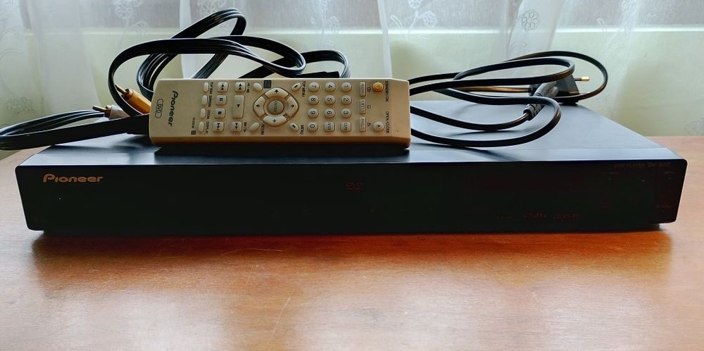 Pioneer DV-300 – DVD/CD Плейър с дистанционно