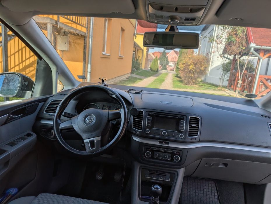 VW Sharan 7 locuri 2.0 CRTDI 140 cp