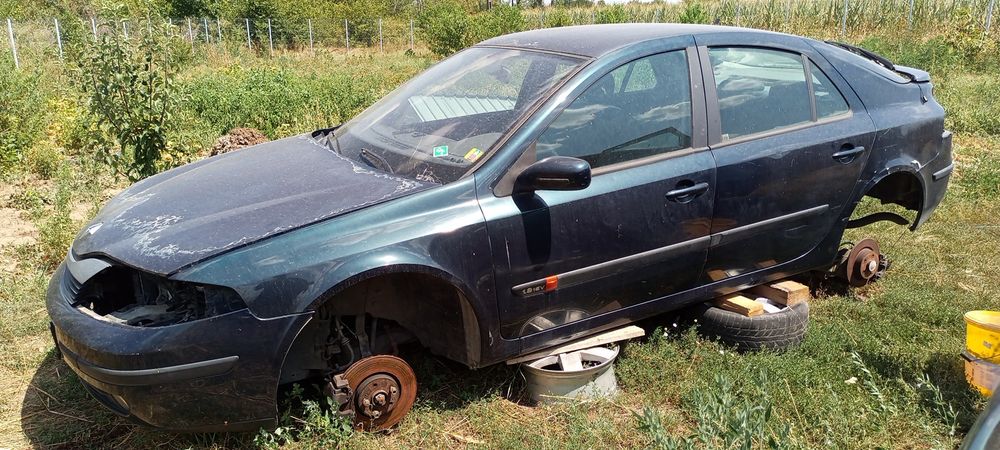 Dezmembrez Renault Laguna 2 și Renault Scenic 2