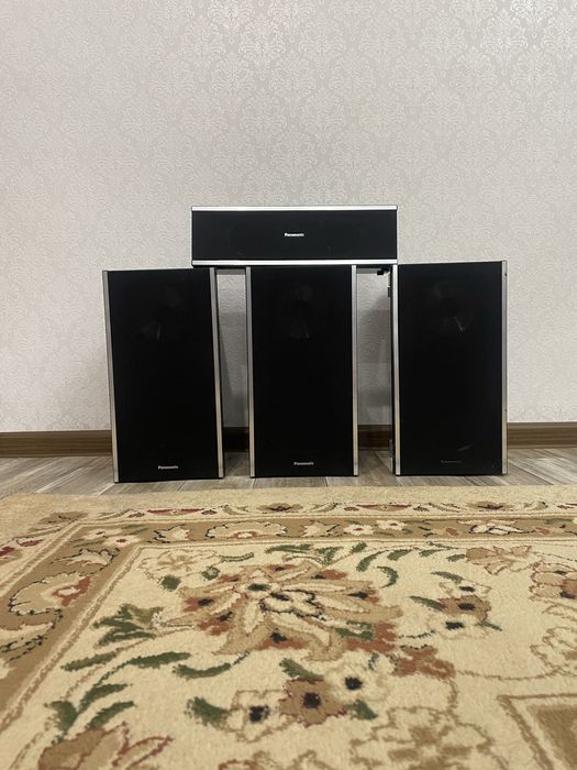 Комплект аккустики для домашнего кинотеатра