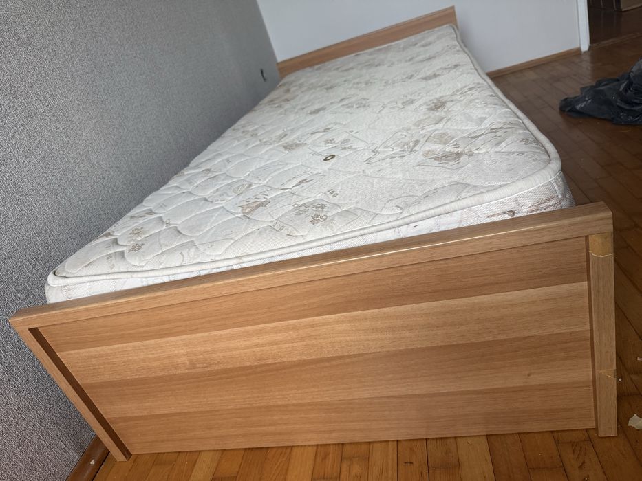 Единично легло с повдигащ механизъм + матрак