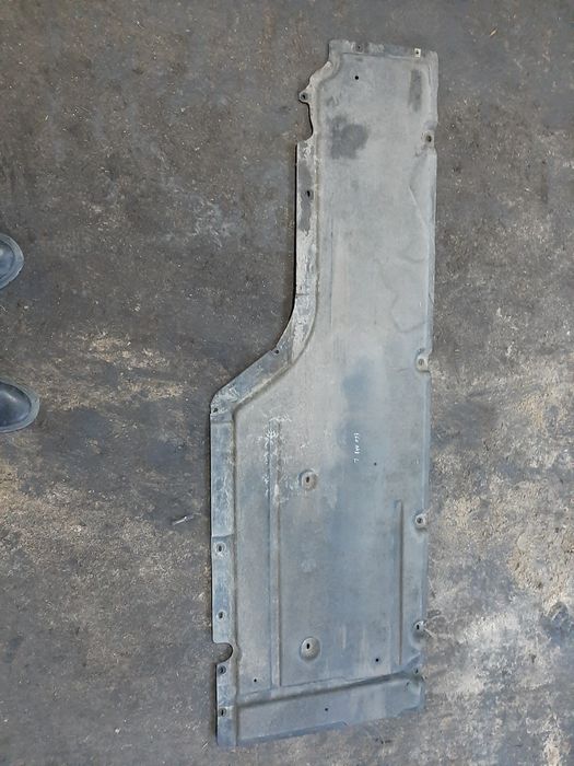 Scut stanga bmw e60,e61