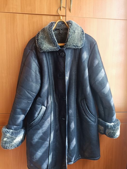 Продается верхняя одежда женская