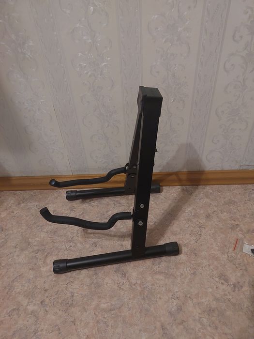 Продам подставка для гитары