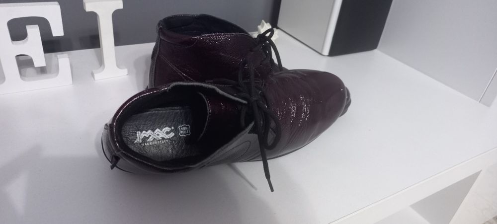 Ghete damă. IMAC din piele naturală lăcuită, burgundy
