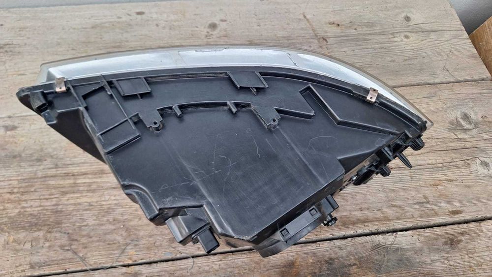 Volkswagen Transporter T5 | far stanga | 2005***