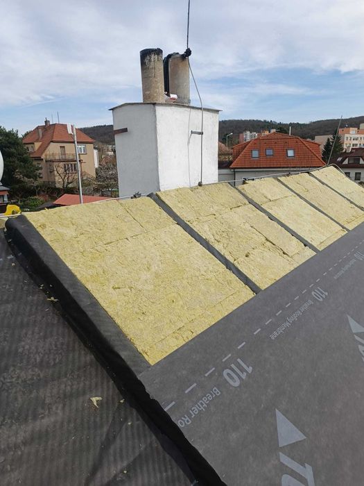 Montaj Reparații Acoperișuri Tablă, Țiglă, Dulgherie, Mansardări, etc.