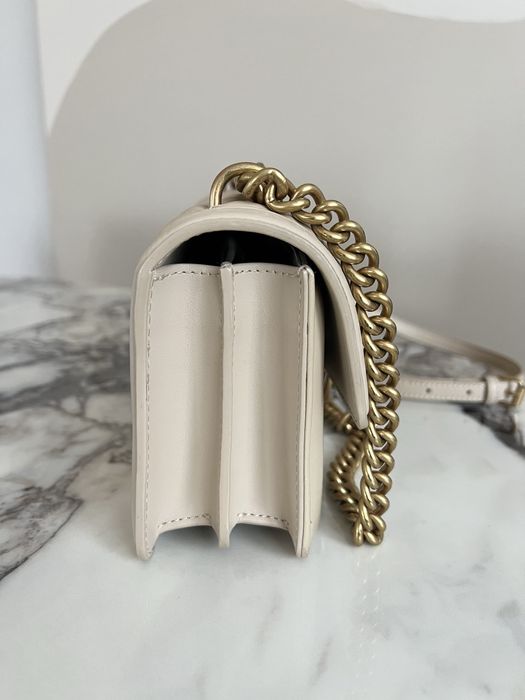 Оригинална кожена чанта PINKO