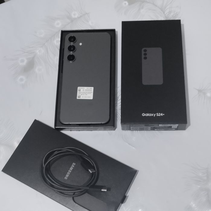 Продается Самсунг с24+