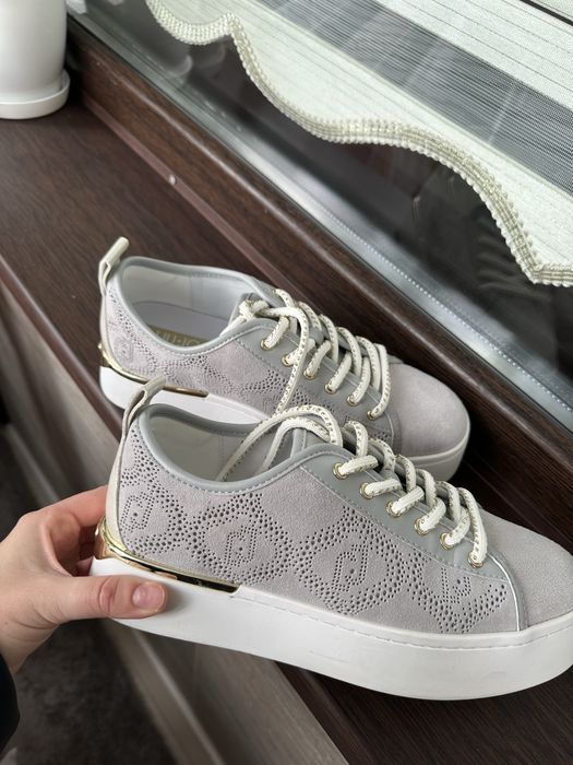 Дамски маркови обувки