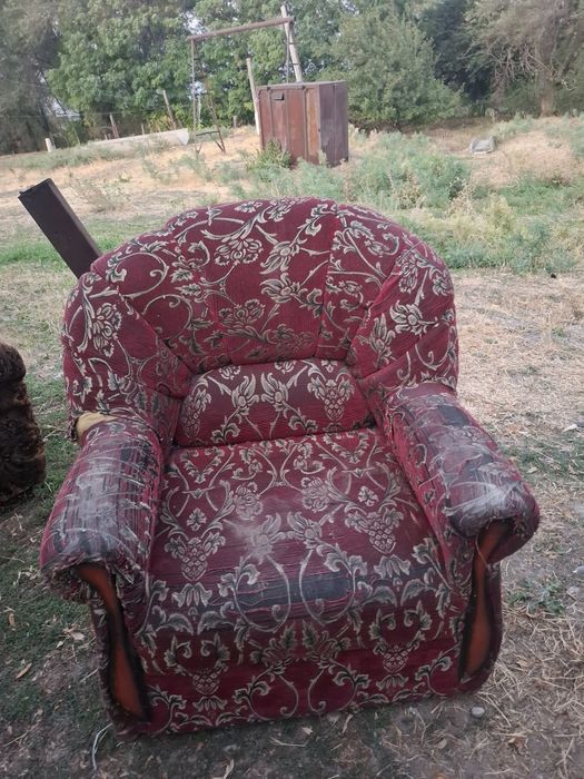 Мебель:Диваны троика