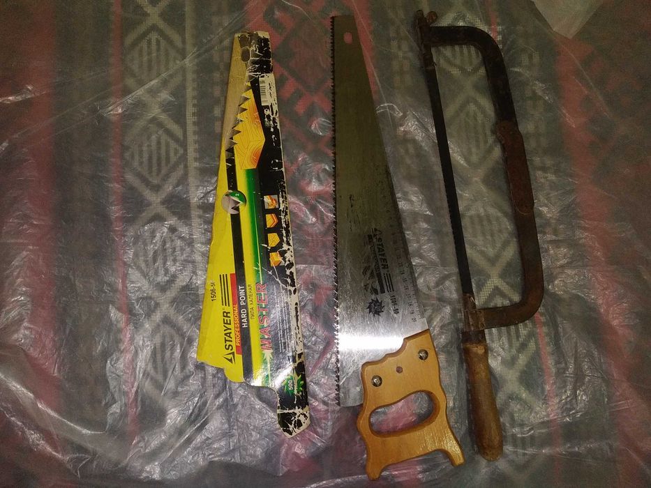 Ножовки по дереву и по металлу в отличном состоянии продаются