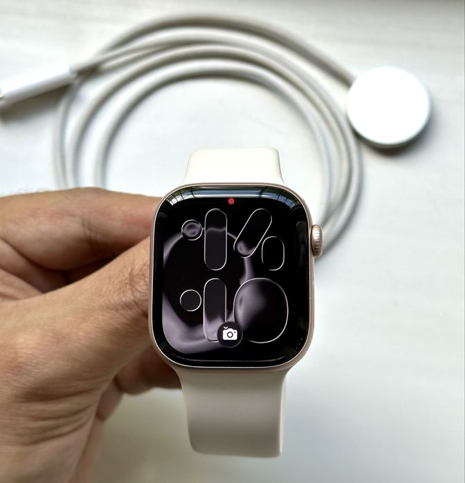 Apple iWatch 10 Gold 42mm 100%