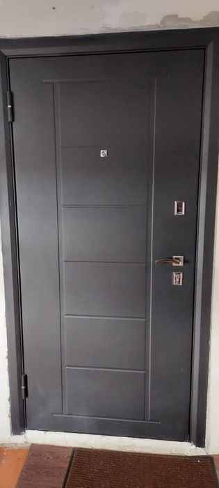 Есіктер мен Кух.гарнитура сатылады