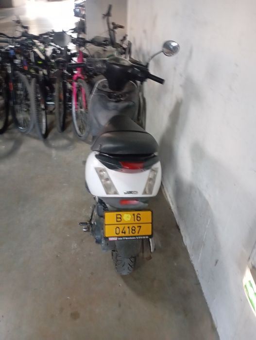 Piaggio zip cu toate actele valabile