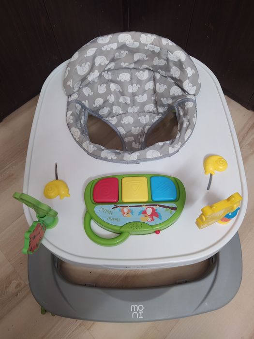 Продавам детска проходилка паяк