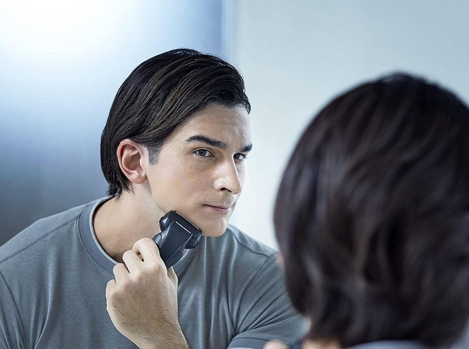 НОВ!Panasonic ES-RT37 Мокро и сухо акумулаторна електрическа самобръсн