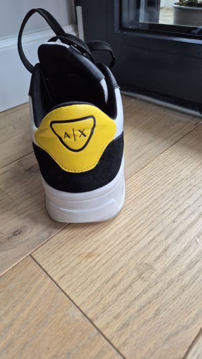 Adidasi Armani Excange