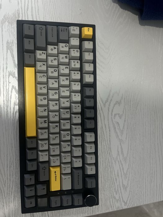 Продам беспровадную клавиатуру Ajazz ak 820 pro
