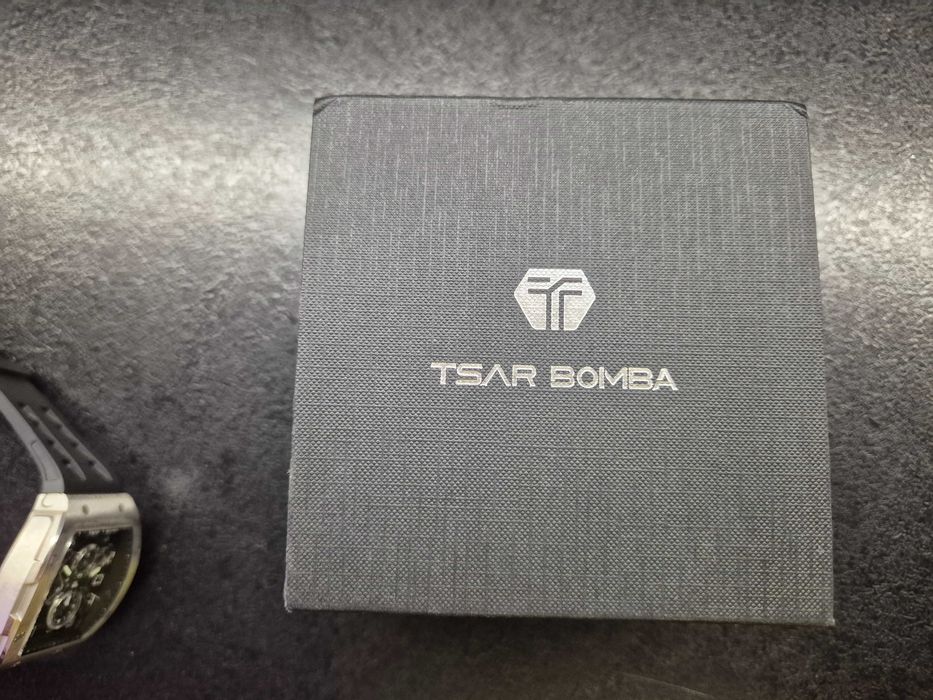 Tsar Bomba - Black Unique Edition TB8211BQ