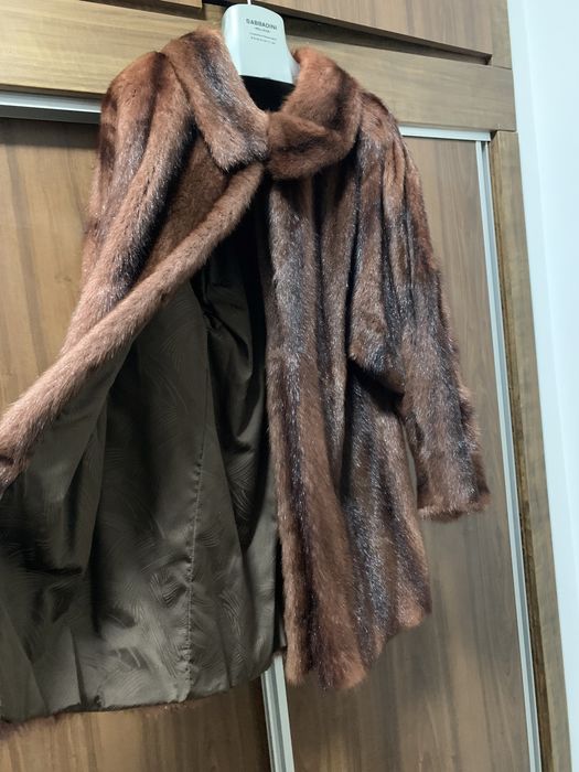 Haină de blană naturală nurcă (vizon)