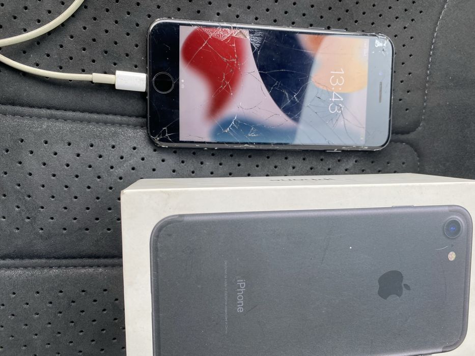 iPhone 7 в оригинале с документами