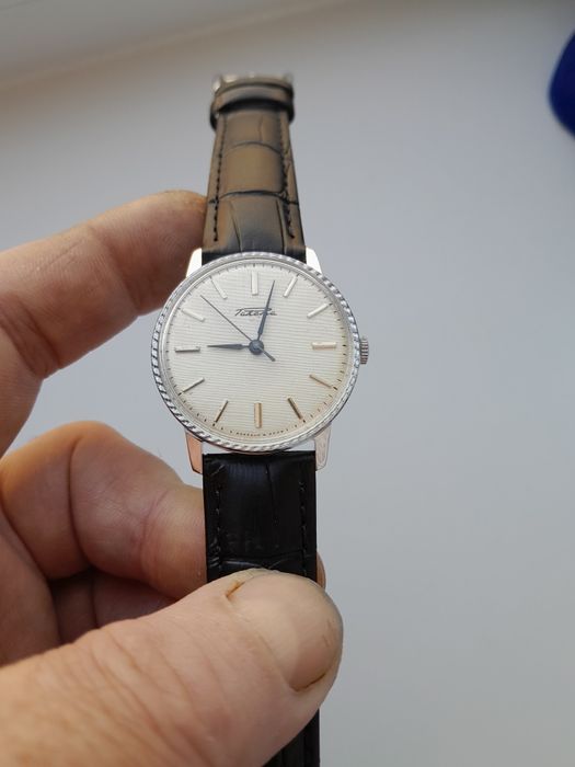 Продам часы СССР