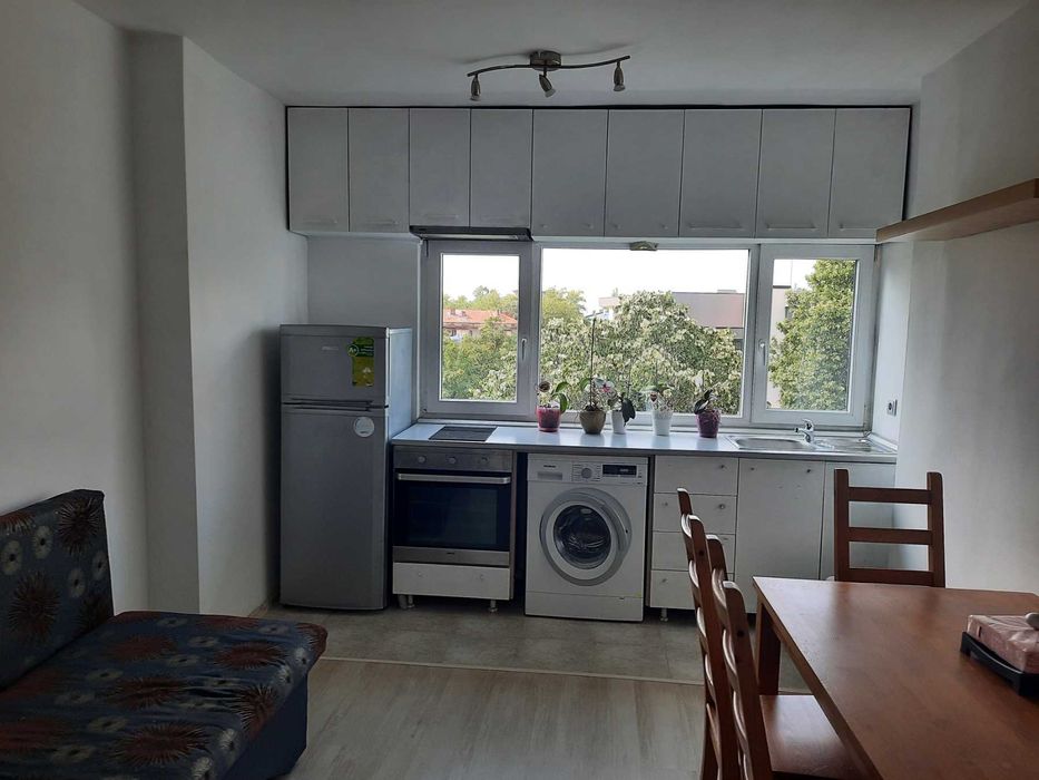 Дава се под наем Двустаен апартамент в Ямбол, Център - 55 кв.м за 229.5 € - Снимка #4