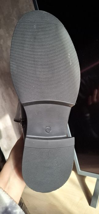 Продам демисезонные сапоги