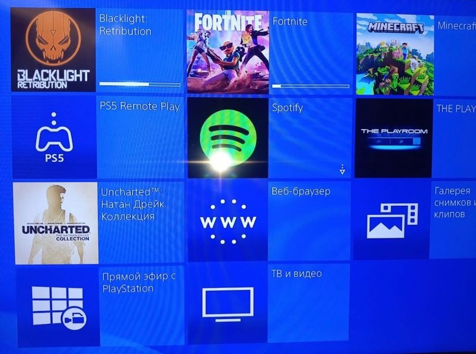 Sony PlayStation 4