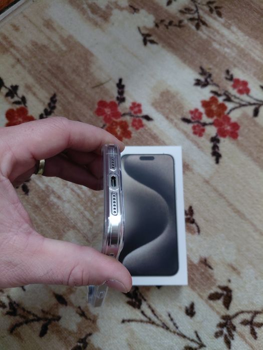 Vand iPhone 15 Pro Max impecabil