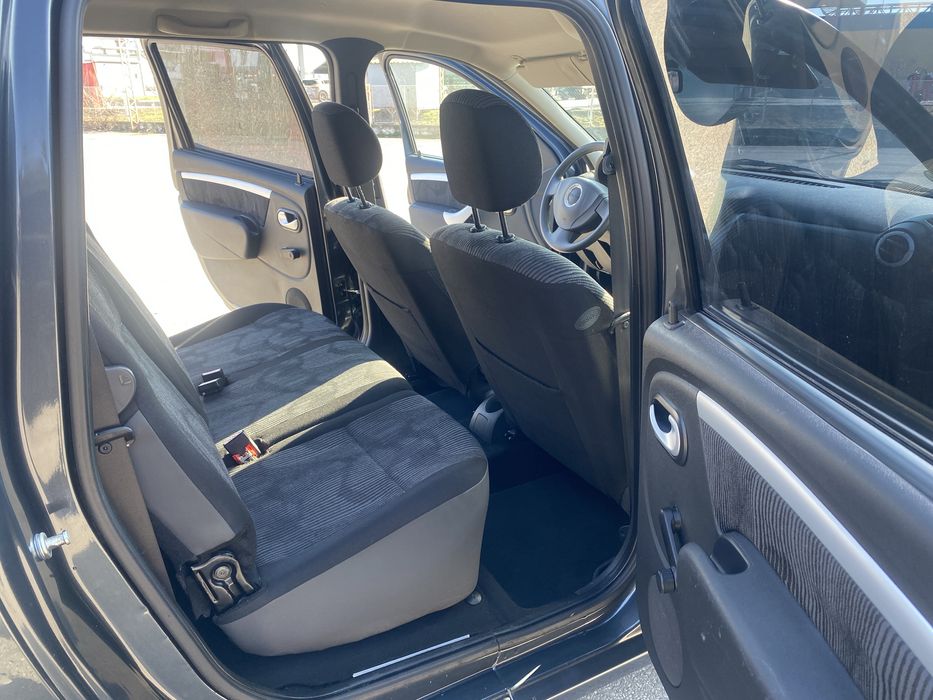 Dacia Logam MCV 1.6 benzina 2010