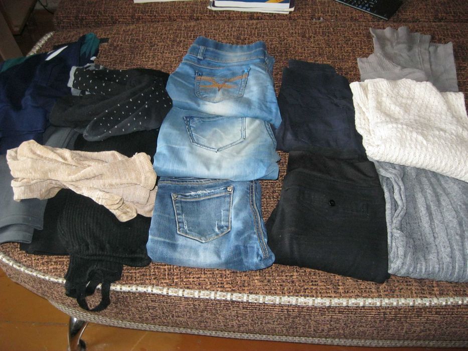 Куртки и джинсовка  на школьницу . Обмен