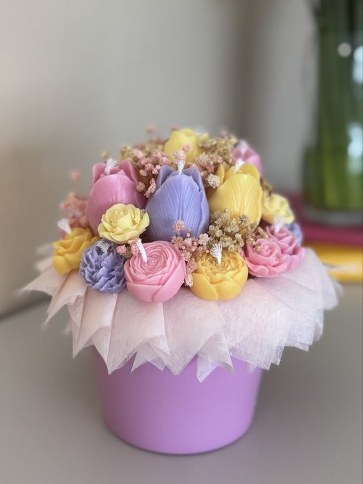 Ароматен букет от соеви свещи