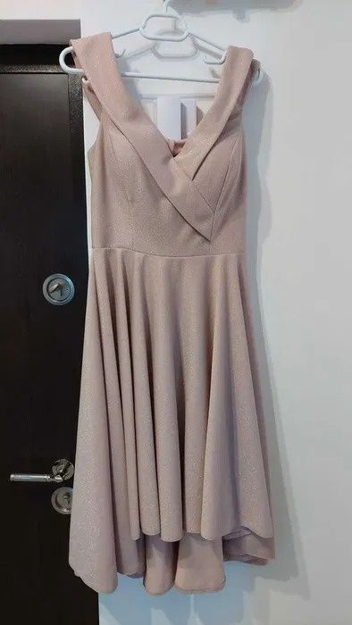 Rochie eleganta roz