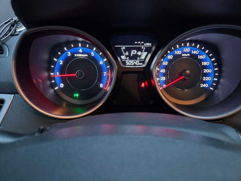 Hyundai Elantra 2014 yil