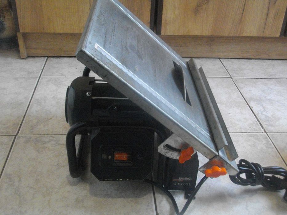 600W-ф180-150мм Немска Ел. Машина Рязане Плочки Плочи Meister / TIP