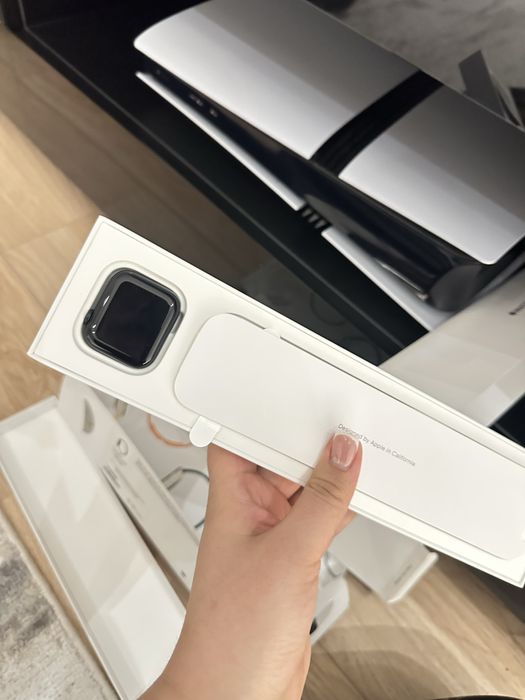 Смарт-часы Apple Watch SE 40mm