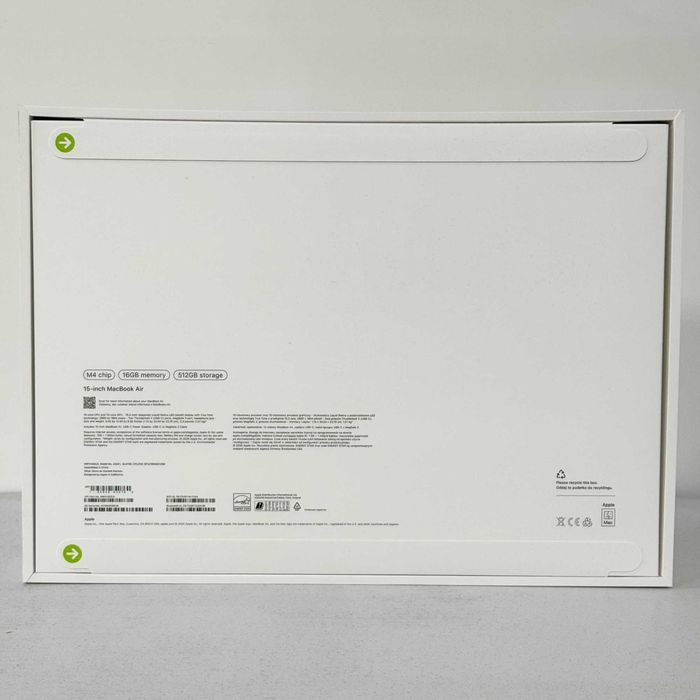 Macbook Air 15", M4, RAM 16GB, SSD 512GB, цвят Silver-чисто нов