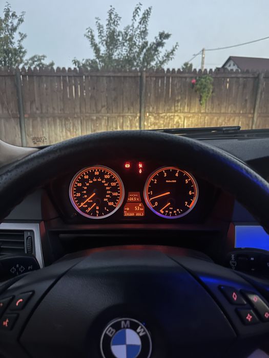 BMW Seria 5 2004 — imagine 5